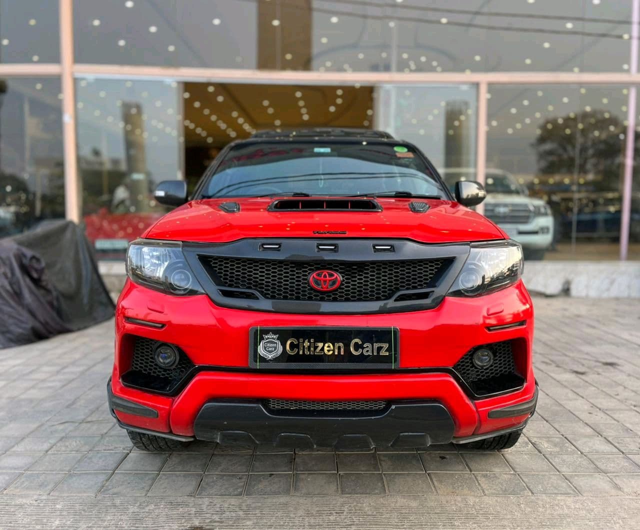 Premium pre-owned luxury vehicles at Citizen Carz